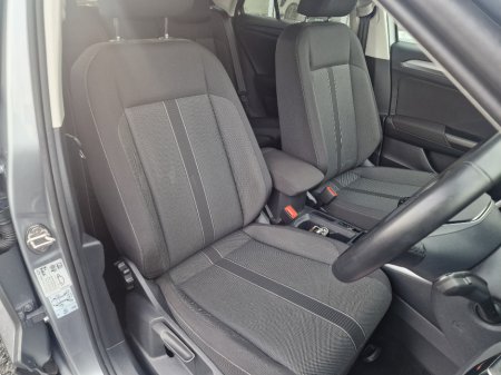 2024 Volkswagen T-Roc Spec ED 1.0tsi M6F 116HP €28,950 thumbnail