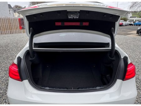 2016 BMW 3 Series - thumbnail 30