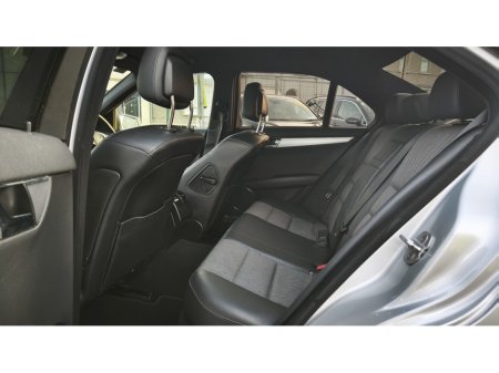 2010 Mercedes-Benz C Class - thumbnail 15