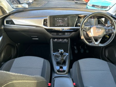 2023 Opel Grandland SC-1.2 130PS-PETRO X thumbnail