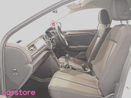 2018 Volkswagen T-Roc 1.0 TSI 115bhp Design €19,890 thumbnail