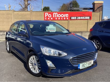 2019 Ford Focus - thumbnail 1