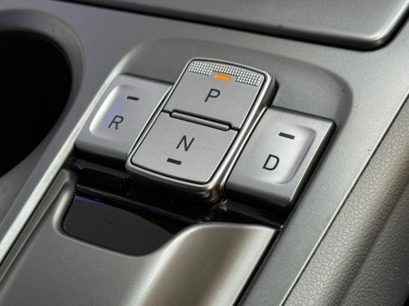 2019 Hyundai Kona Kona EV 64 kWh €17,995 thumbnail