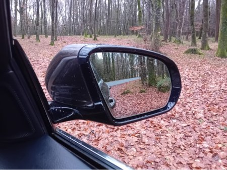 2017 Mercedes-Benz E Class - thumbnail 31