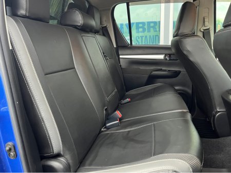 2020 Toyota Hilux 2.4 INVIN D-4D 4WD DCB 4 4DR thumbnail