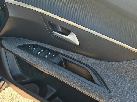 2021 Peugeot 3008 - photo 4