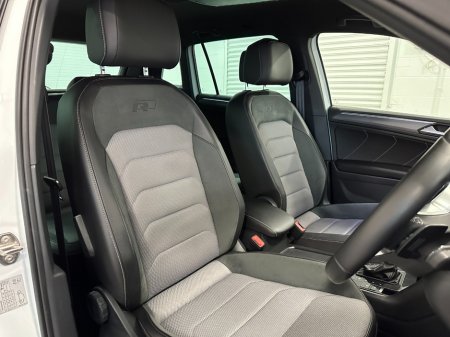 2018 Volkswagen Tiguan - thumbnail 23