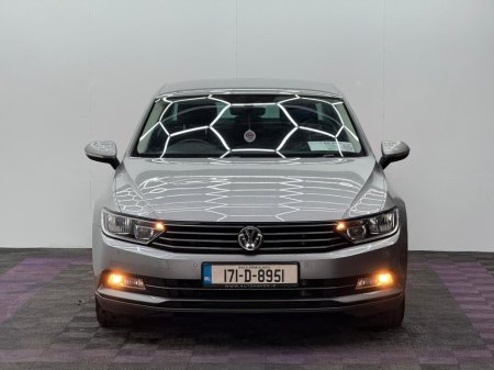 2017 Volkswagen Passat - thumbnail 2