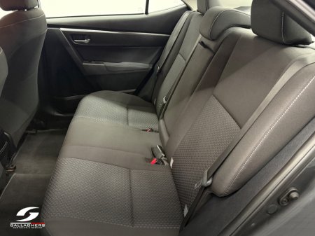 2015 Toyota Corolla - thumbnail 8