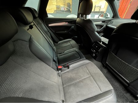 2019 Audi Q5 €33950 2019 AUDI Q5 2.0 TDI S-LINE AUTOMATIC 40TDI €33,950 thumbnail