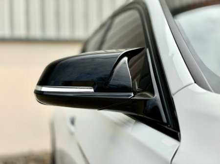 2018 BMW 3 Series - thumbnail 8