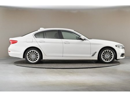 2020 BMW 5 Series 520D SE G30 €29,890 thumbnail