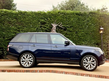 2020 Land Rover Range Rover 2.0 P400E AUTOBIOG €57,950 thumbnail