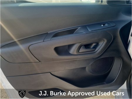 2024 Peugeot Partner PARTNER PRO PLUS 1.5 HDI 100 1 €22,950 thumbnail