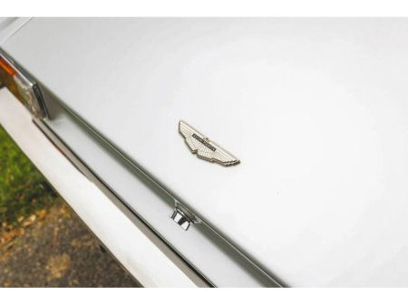 1977 Aston Martin V8 - thumbnail 11
