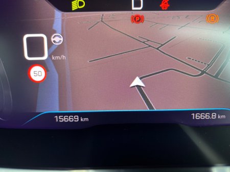 2024 Peugeot 5008 1.2 Hybrid 136bhp E-DCS6 GT €40,950 thumbnail