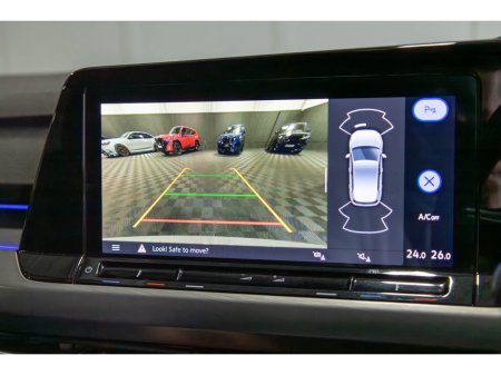 2023 Volkswagen Golf 2.0 TDI 115HP Style €28,450 thumbnail