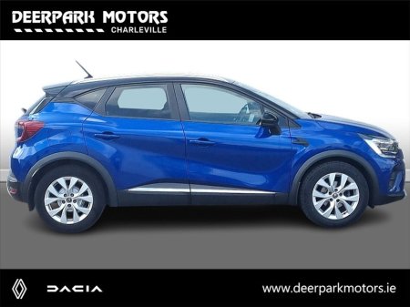 2020 Renault Captur TCe 100 Iconic €19,950 thumbnail