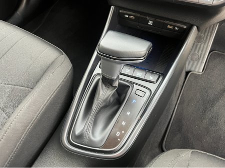 2023 Hyundai Bayon EXECUTIVE AUTOMATIC 1.0 PETROL //HEATED SEATS AND STEERING WHEEL//REVERSE CAMERA// €20,950 thumbnail