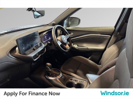 2025 Nissan Juke - thumbnail 4