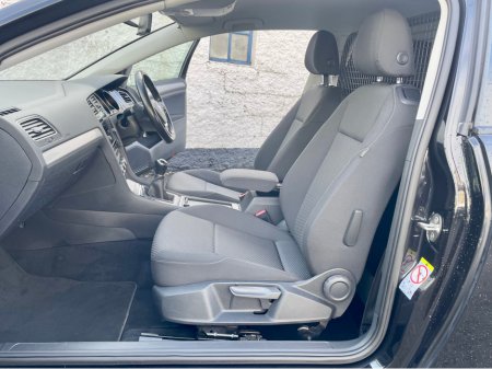 2019 Volkswagen Golf - thumbnail 30