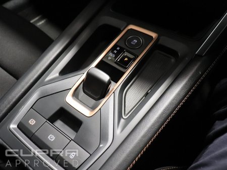 2025 Cupra Leon 1.5eTSI 150hp DSG €35,950 thumbnail