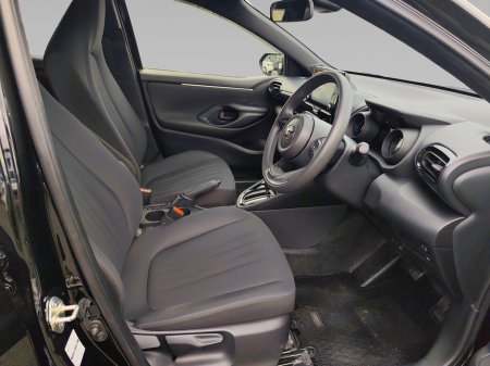 2021 Toyota Yaris - thumbnail 10