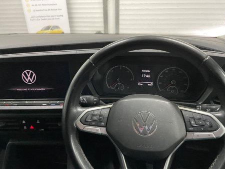 2023 Volkswagen Caddy CADDY DARK LABEL TDI 122HP A7F €19,995 thumbnail