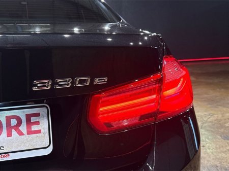 2016 BMW 3 Series - thumbnail 10