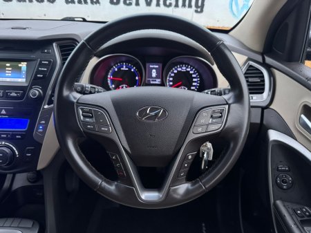 2015 Hyundai Santa Fe 4WD EXECUTIVE 4DR €11,800 thumbnail