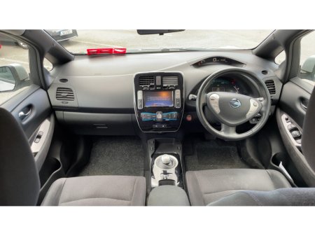 2017 Nissan Leaf - thumbnail 5