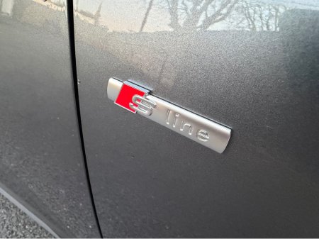 2024 Audi Q3 GREAT SPEC//S LINE 45 TFSI E//LOW MILEAGE//FULL LEATHER//REVERSE CAMERA//FINANCE PACKAGES €44,900 thumbnail