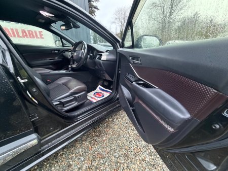 2018 Toyota C-HR 1.8 HYBRID LUNA SPORT €18,900 thumbnail