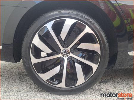 2023 Volkswagen Arteon 1.4TSI PHEV 218HP R-LINE €40,900 thumbnail