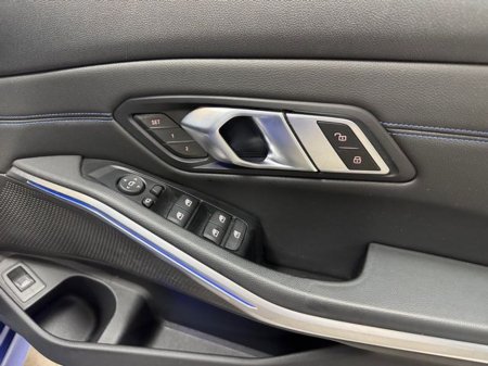 2019 BMW 3 Series - thumbnail 12