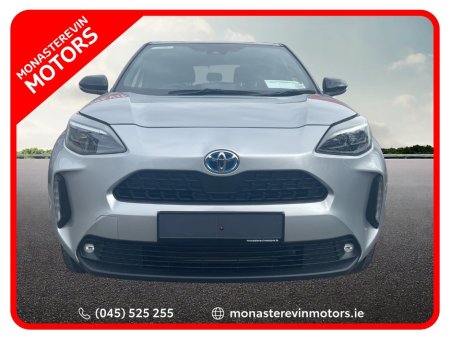 2024 Toyota Yaris - thumbnail 5