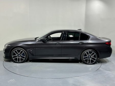 2020 BMW 5 Series - thumbnail 4