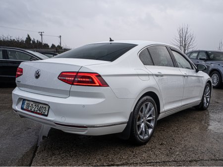 2019 Volkswagen Passat 2019 VW Passat Highline Auto/High spec/1yr warrant €25,888 thumbnail