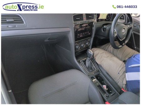 2018 Volkswagen Golf - thumbnail 2