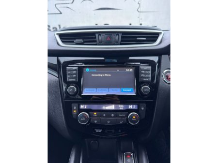 2015 Nissan Qashqai 1.5 SVE DAP + GLASS ROYALE ROOF E 4DR €9,800 thumbnail