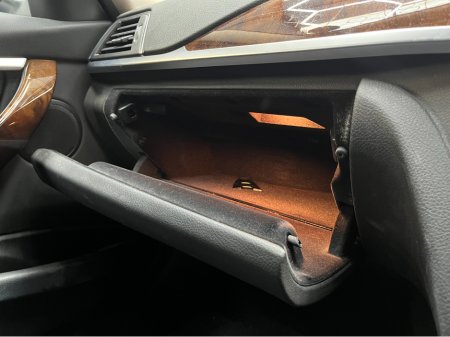 2017 BMW 3 Series 2017 BMW 320D 2.0 AUTOMATIC / CRUISE CONTROL / REVERSE CAMERA / ELECTRIC MEMORY & HEATED SEATS AND MORE thumbnail