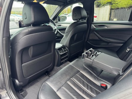 2019 BMW 5 Series - thumbnail 20