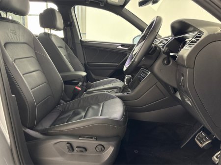2023 Volkswagen Tiguan R-LINE 2.0 TDI AUTOMATIC 7 SEATER**PANORAMIC SUNROOF**HEATED MULTIFUNCTIONAL STEERING WHEEL**DIGITAL DASH**HEATED FRONT SEATS**REVERSE CAMERA**BLACK LEATHER INTERIOR**KEYLESS ENTRY**APPLE CARPLAY** €42,995 thumbnail