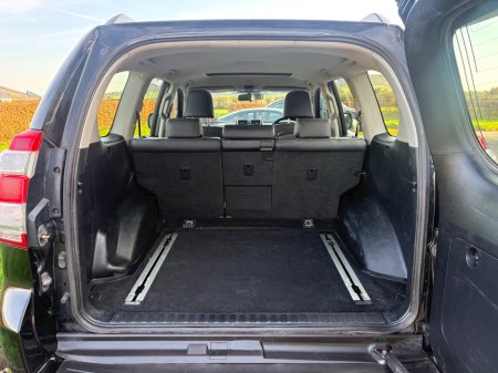 2015 Toyota Landcruiser - thumbnail 9