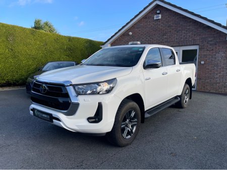 2023 Toyota Hilux ICON D-4D 4WD DCB***LOW MILES***PREMIUM JEEPS IN THE NORTH EAST*** €43,950