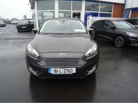 2016 Ford Focus - thumbnail 5