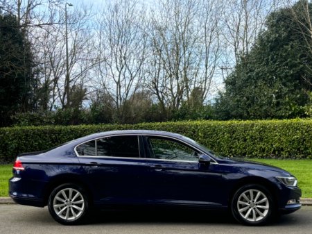 2018 Volkswagen Passat - thumbnail 3