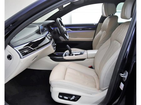 2020 BMW 7 Series - thumbnail 14