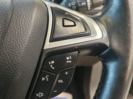 2015 Ford Mondeo 2.0TDCi 150PS Titanium €8,950 thumbnail