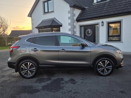 2017 Nissan Qashqai 1.5 DSL SV €14,950 thumbnail